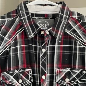 Men's lightweight button down